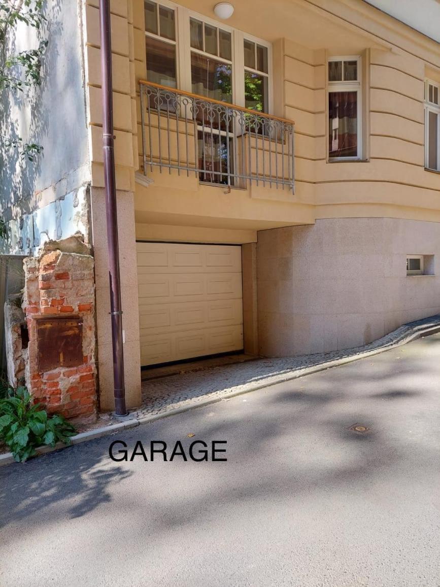 Sunny City - Apartment In Spa Zone With Private Garage Karlsbad Buitenkant foto